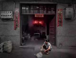 小红书:2024澳彩今晚开什么号码-男子洪水中救母遇难
