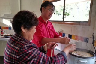 火山视频:新澳精选资料免费提供-月嫂深夜掌掴新生儿