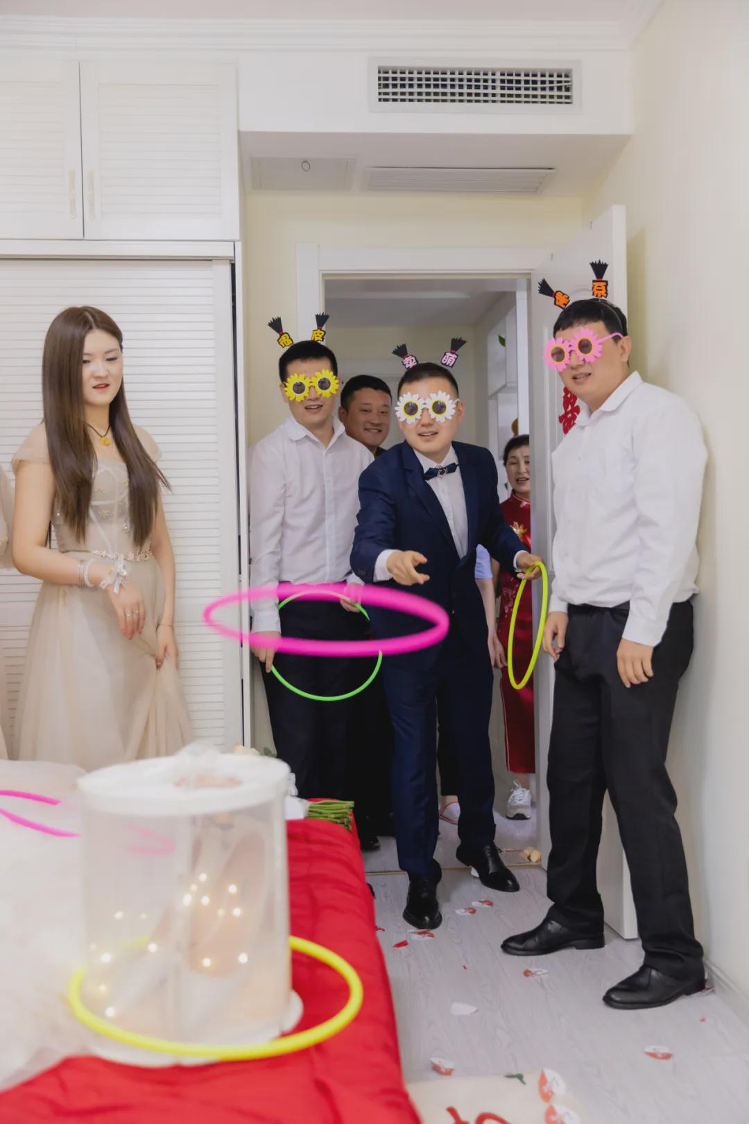 网易:澳门2024正版资料王中王-结婚新郎向长嫂下跪