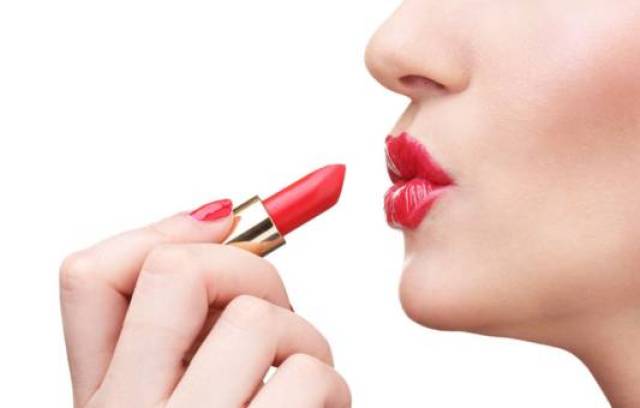 抖音视频:王中王一肖一特一中开奖时间-送女生口红哪个颜色好