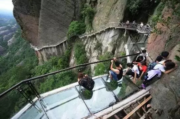 微博订阅:2024澳门今晚开什么号码-华山玻璃栈道在哪个峰