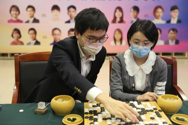 百家号:二四六王中王香港资料-高考结束举行订婚宴