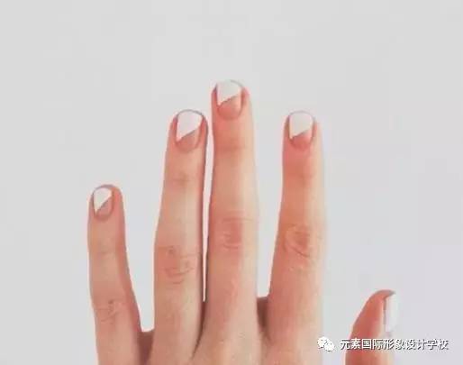 搜狐:新澳门资料大全正版资料-指甲上有白点是什么原因
