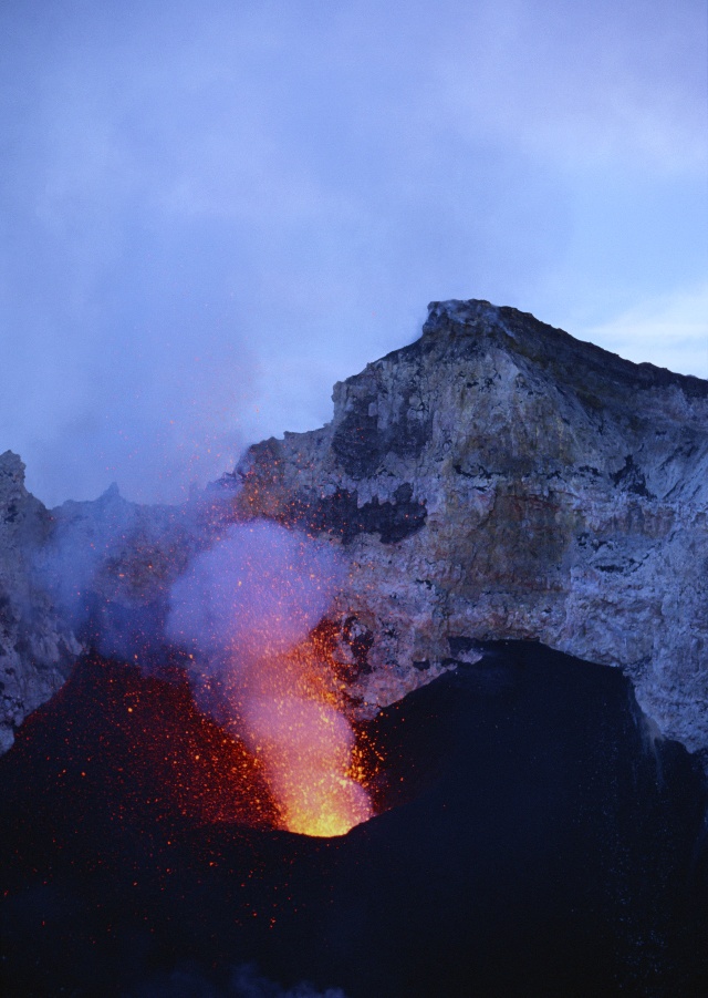火山视频:新澳彩资料免费资料大全33图库-哪个演员没有背景